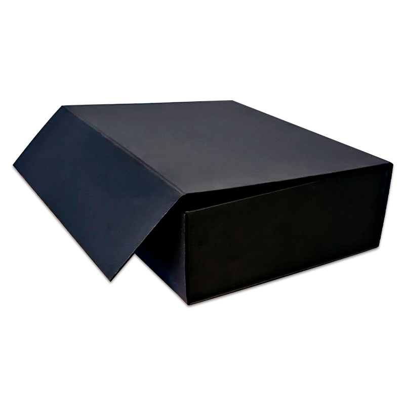 caja negra con tapa magnética